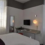 Les 3 Lieux - Hotel, Restaurant, Espace Sensoriel 莱蓬德塞