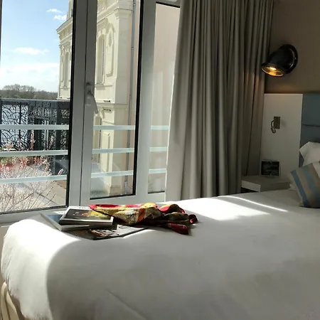 Les 3 Lieux - Hotel, Restaurant, Espace Sensoriel 3* Les Ponts-de-Cé