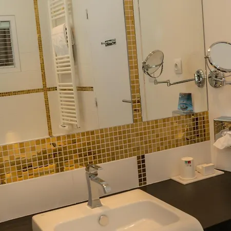 Les 3 Lieux - Hotel, Restaurant, Espace Sensoriel 3*