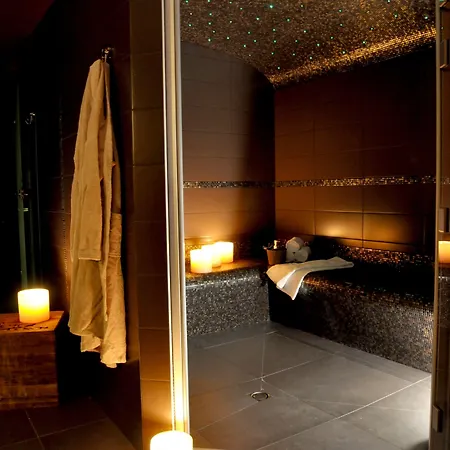 酒店 Les 3 Lieux - Hotel, Restaurant, Espace Sensoriel 莱蓬德塞