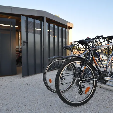 Hotel Les 3 Lieux - Hotel, Restaurant, Espace Sensoriel Les Ponts-de-Cé