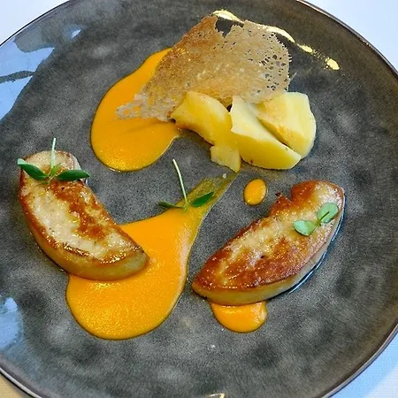 Les 3 Lieux - Restaurant Gastronomique, Bistrot, Espace Sensoriel Hotel