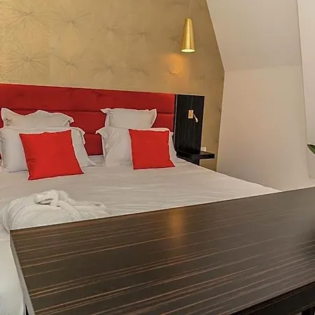 Les 3 Lieux - Hotel, Restaurant, Espace Sensoriel 3* Les Ponts-de-Cé