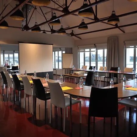 Les 3 Lieux - Restaurant Gastronomique, Bistrot, Espace Sensoriel Ле Пон-де-Се