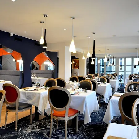 Les 3 Lieux - Restaurant Gastronomique, Bistrot, Espace Sensoriel 3*