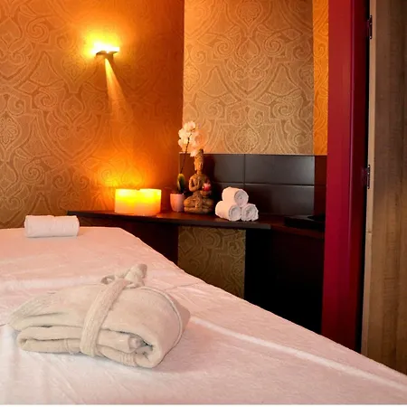 Hotel Les 3 Lieux Les Ponts-de-Cé