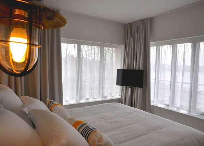 Les 3 Lieux - Restaurant Gastronomique, Bistrot, Espace Sensoriel Hotel 3*