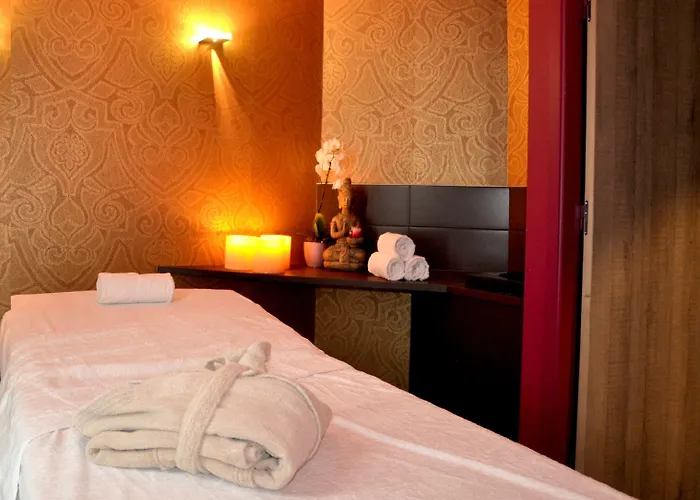 Les 3 Lieux - Hotel, Restaurant, Espace Sensoriel 3* Les Ponts-de-Cé