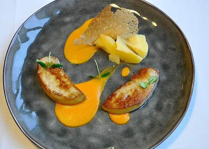 Les 3 Lieux - Restaurant Gastronomique, Bistrot, Espace Sensoriel Hotel