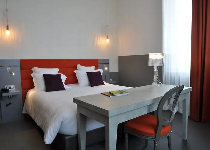 Les 3 Lieux - Hotel, Restaurant, Espace Sensoriel Hotel 3*
